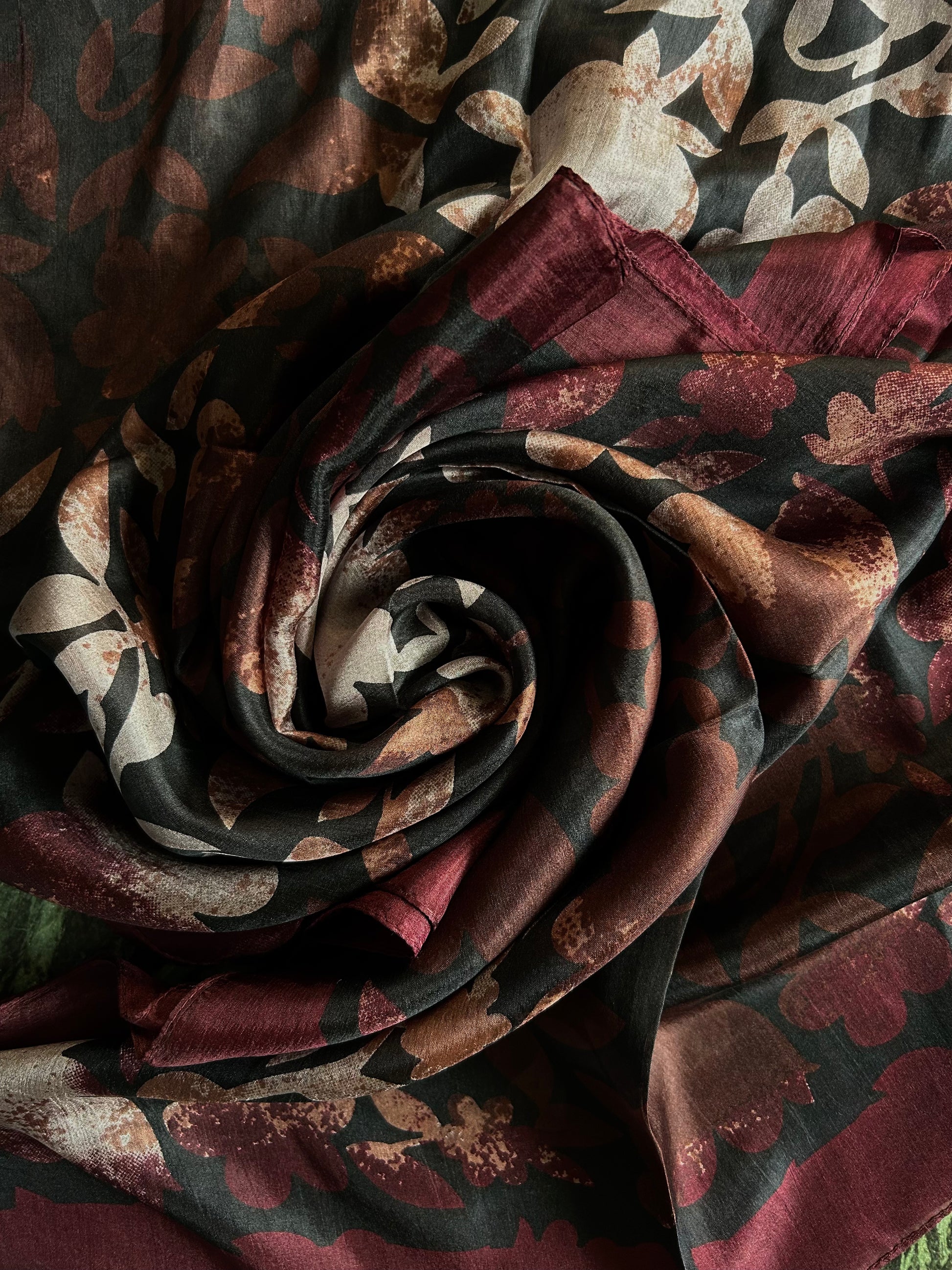 Nox Scarf