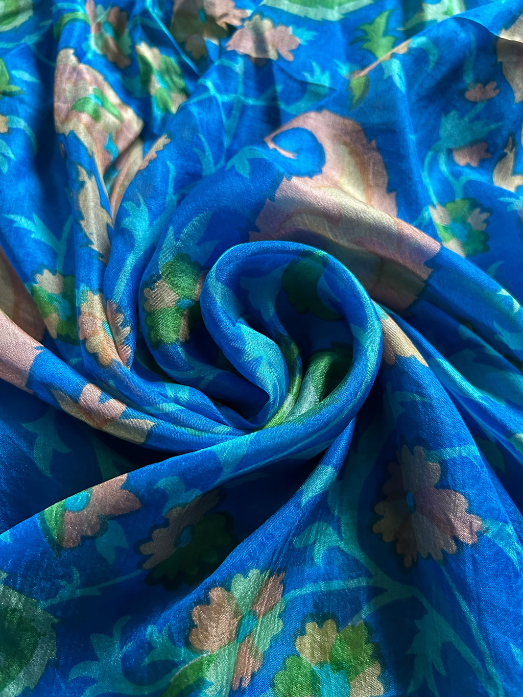 Neel Scarf