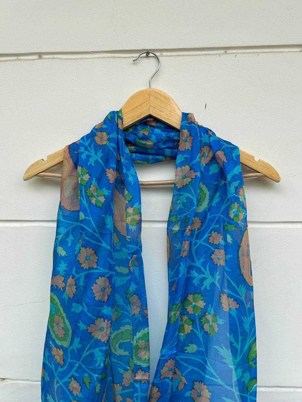 Neel Scarf