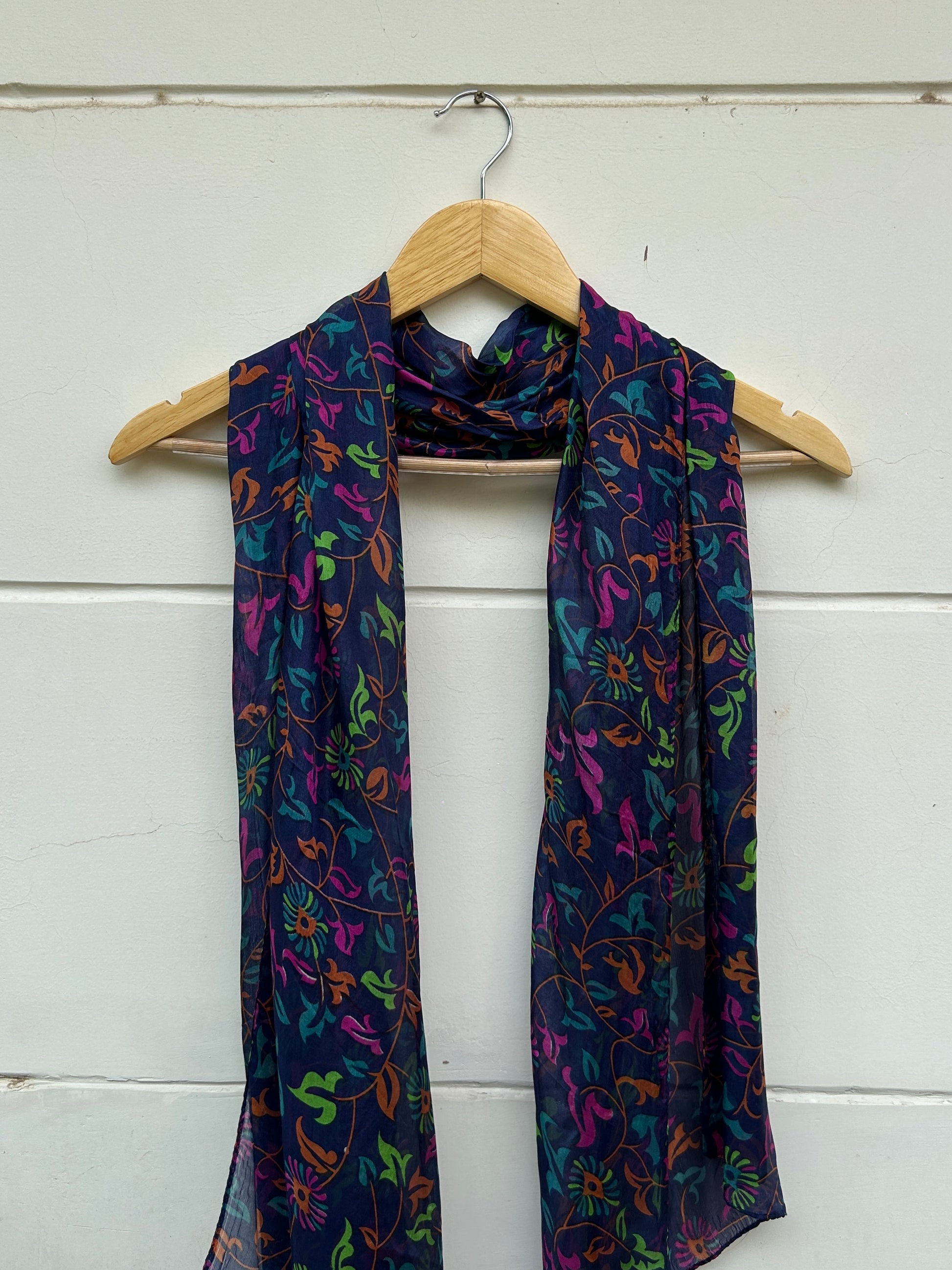Nina Scarf