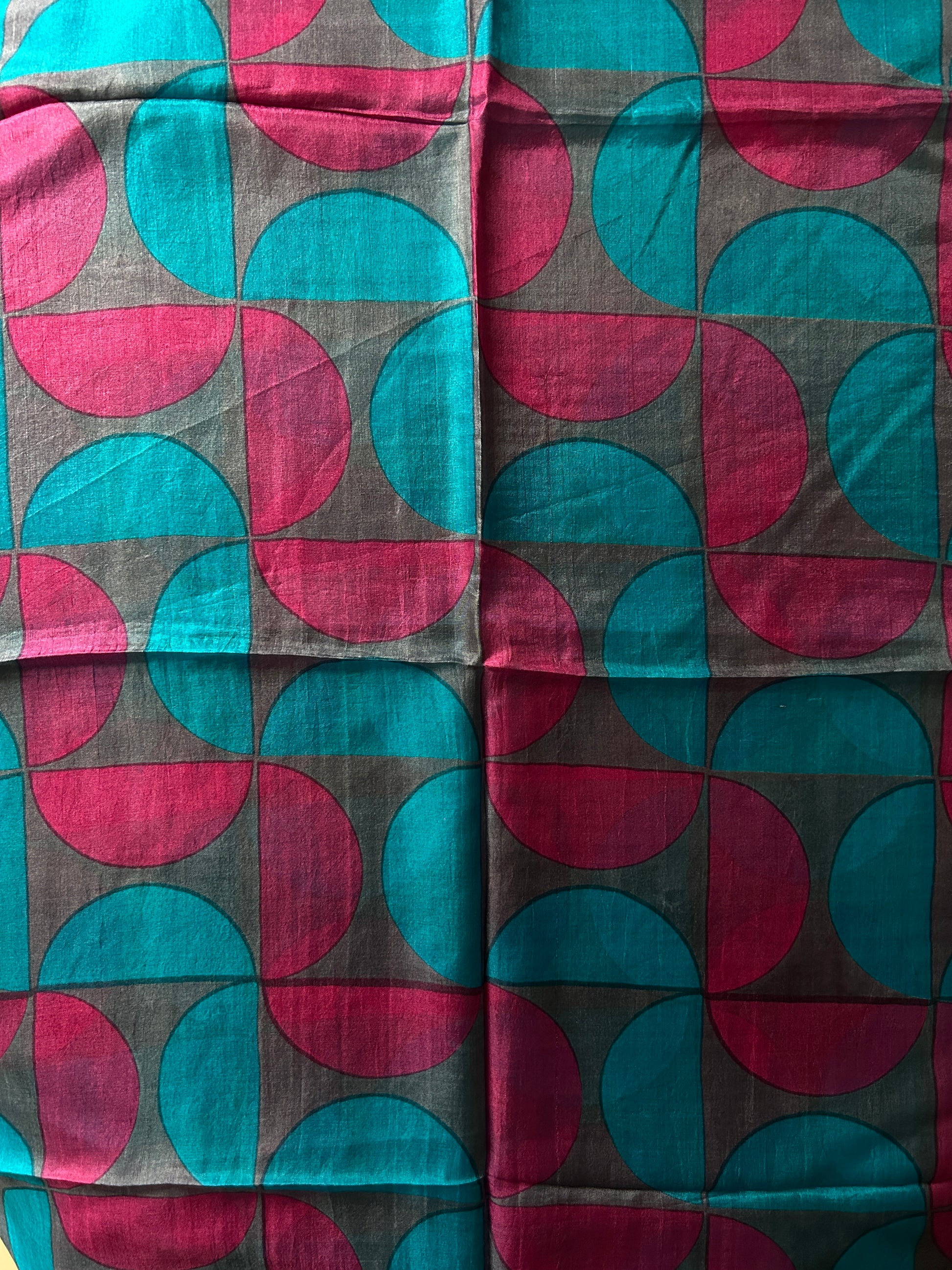 Hera Scarf