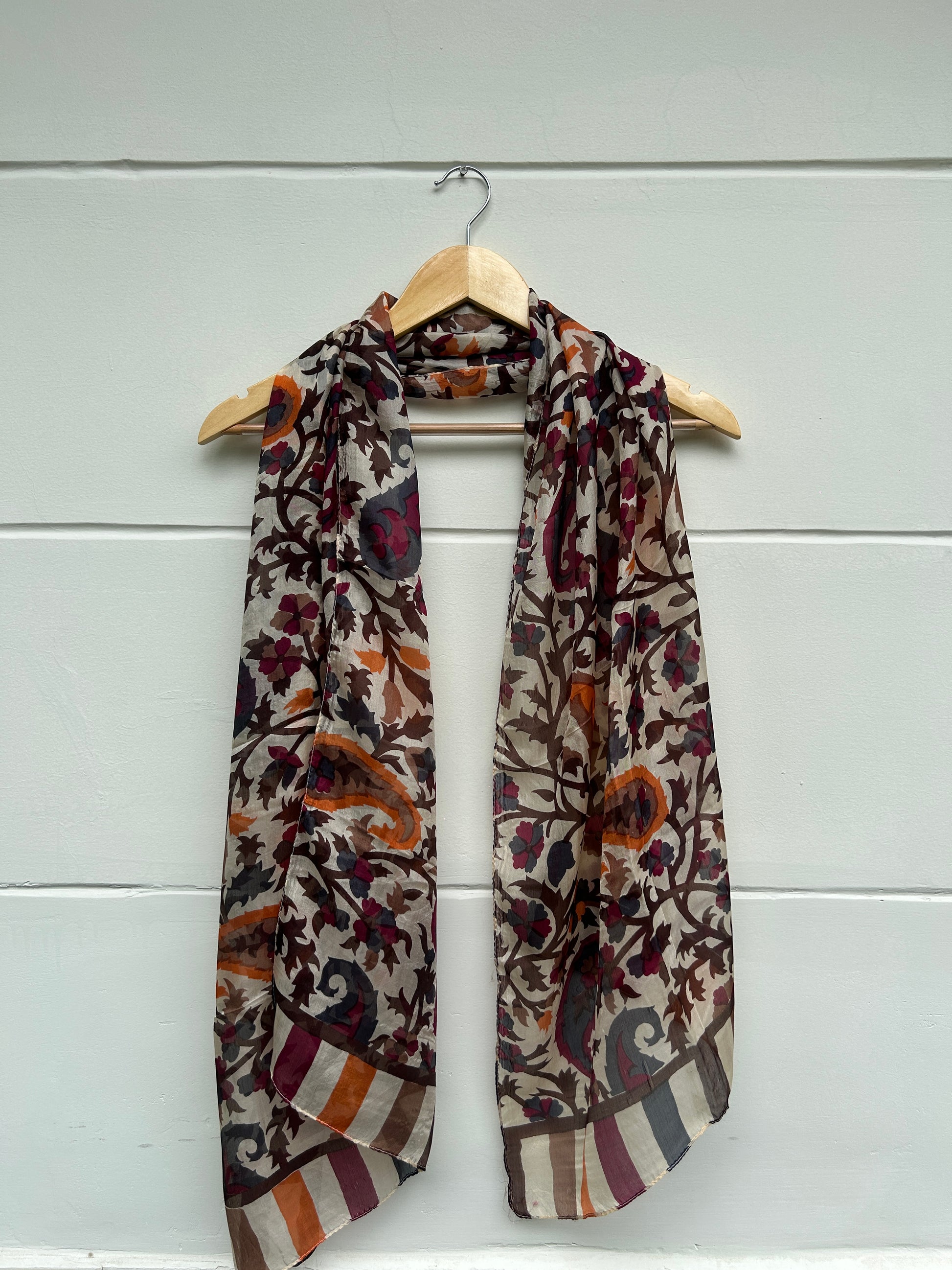 Val Scarf